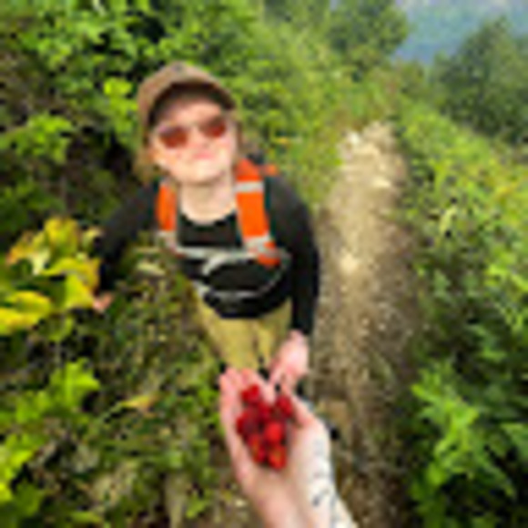 Meet your Posher, Azalea - Picture 1 of 1